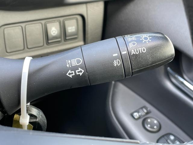 セレナ ｅ－パワー　ハイウェイスターＶ　純正９インチナビ　ＴＶ　アラウンドビュー　インテリジェントルームミラー　前席シートヒーター　ＥＴＣ　ドライブレコーダー　ステアリングヒーター　衝突被害軽減ブレーキ　プロパイロット　コーナーセンサー（30枚目）