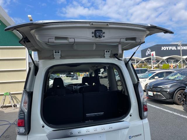 セレナ ｅ－パワー　ハイウェイスターＶ　純正９インチナビ　ＴＶ　アラウンドビュー　インテリジェントルームミラー　前席シートヒーター　ＥＴＣ　ドライブレコーダー　ステアリングヒーター　衝突被害軽減ブレーキ　プロパイロット　コーナーセンサー（59枚目）