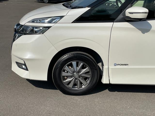 セレナ ｅ－パワー　ハイウェイスターＶ　純正９インチナビ　ＴＶ　アラウンドビュー　インテリジェントルームミラー　前席シートヒーター　ＥＴＣ　ドライブレコーダー　ステアリングヒーター　衝突被害軽減ブレーキ　プロパイロット　コーナーセンサー（70枚目）