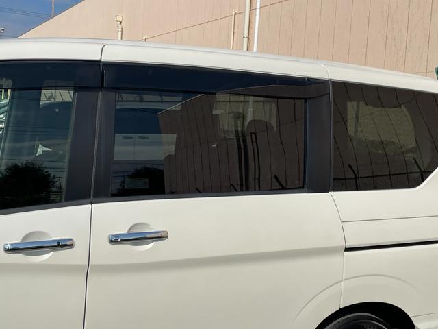 セレナ ｅ－パワー　ハイウェイスターＶ　純正９インチナビ　ＴＶ　アラウンドビュー　インテリジェントルームミラー　前席シートヒーター　ＥＴＣ　ドライブレコーダー　ステアリングヒーター　衝突被害軽減ブレーキ　プロパイロット　コーナーセンサー（73枚目）