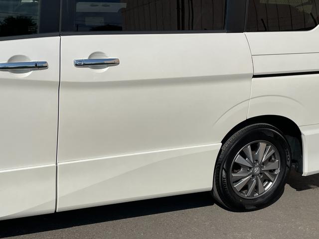 セレナ ｅ－パワー　ハイウェイスターＶ　純正９インチナビ　ＴＶ　アラウンドビュー　インテリジェントルームミラー　前席シートヒーター　ＥＴＣ　ドライブレコーダー　ステアリングヒーター　衝突被害軽減ブレーキ　プロパイロット　コーナーセンサー（74枚目）