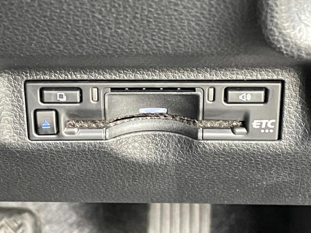 シエンタ Ｚ　純正１０型コネクトナビ　フルセグＴＶ　アラウンドビューモニター　レーダークルーズコントロール　衝突軽減ブレーキ　レーンディパーチャー　ブラインドスポットモニター　両側パワースライドドア　ＥＴＣ２．０（12枚目）