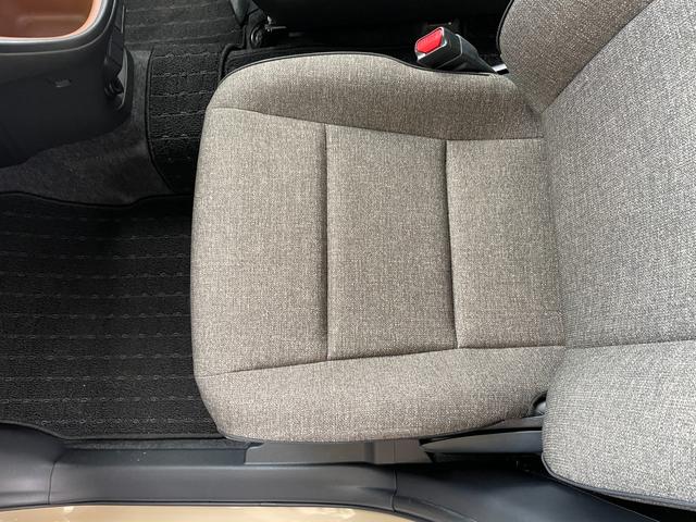 シエンタ Ｚ　純正１０型コネクトナビ　フルセグＴＶ　アラウンドビューモニター　レーダークルーズコントロール　衝突軽減ブレーキ　レーンディパーチャー　ブラインドスポットモニター　両側パワースライドドア　ＥＴＣ２．０（50枚目）