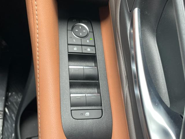 ヴェルファイアハイブリッド Ｚ　プレミア　１オナ　１４型ＤＡナビ　サンセットブラウンレザーデジタルインナー　トヨタセーフティセンス　トヨタチームメイト　ブラインドスポットモニタ　パーキンクサポートブレーキ（33枚目）