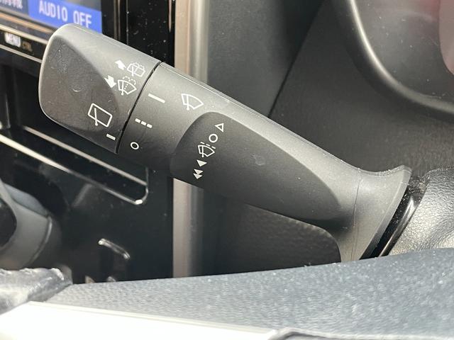 タンク カスタムＧ－Ｔ　純正９型ナビ　フルセグＴＶ　ＣＤ／ＤＶＤ再生　シートヒーター　両側パワースライドドア　クルーズコントロール　ＥＴＣ　ドライブレコーダー　衝突回避支援ブレーキ　車線逸脱警報機能　クリアランスソナー（28枚目）