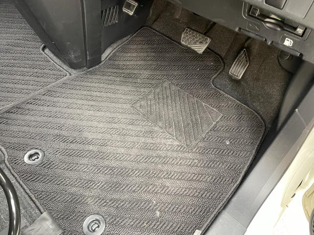 タンク カスタムＧ－Ｔ　純正９型ナビ　フルセグＴＶ　ＣＤ／ＤＶＤ再生　シートヒーター　両側パワースライドドア　クルーズコントロール　ＥＴＣ　ドライブレコーダー　衝突回避支援ブレーキ　車線逸脱警報機能　クリアランスソナー（45枚目）