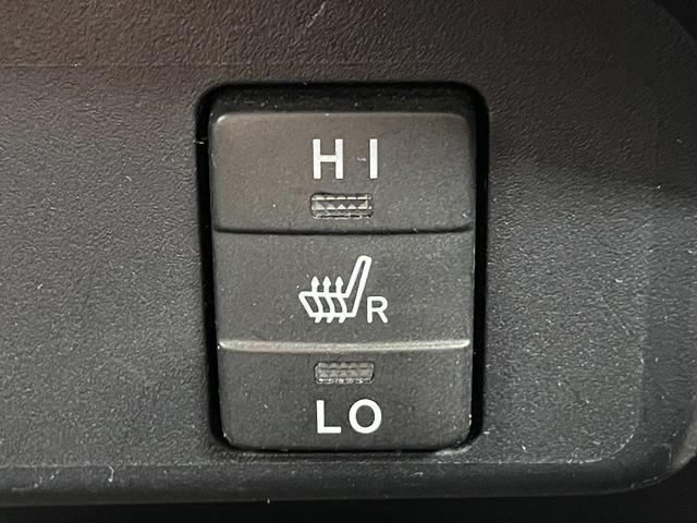 シエンタ ハイブリッドG 純正エアロ 純正SDナビフルセグ 後席フリップD セーフティセンスC レーンディパーチャーアラート プリクラッシュセーフティ オートマチックハイビーム 先行車発進お知らせ 両側電動パワースライドドア(9枚目)