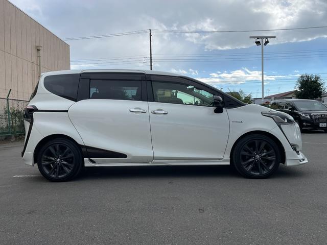 シエンタ ハイブリッドG 純正エアロ 純正SDナビフルセグ 後席フリップD セーフティセンスC レーンディパーチャーアラート プリクラッシュセーフティ オートマチックハイビーム 先行車発進お知らせ 両側電動パワースライドドア(20枚目)