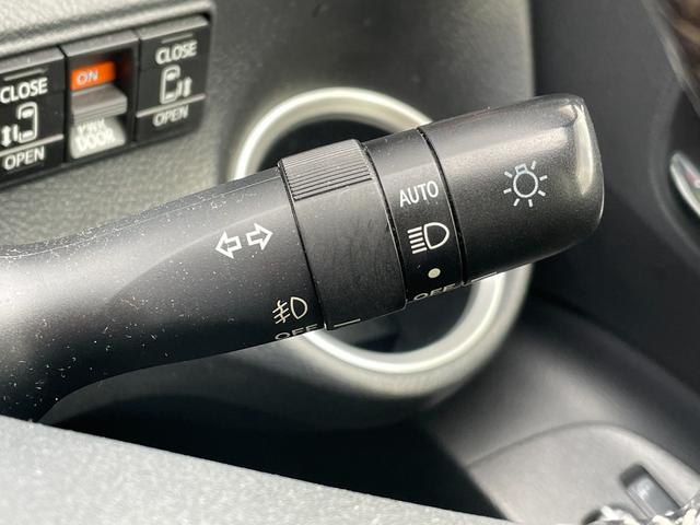 シエンタ ハイブリッドG 純正エアロ 純正SDナビフルセグ 後席フリップD セーフティセンスC レーンディパーチャーアラート プリクラッシュセーフティ オートマチックハイビーム 先行車発進お知らせ 両側電動パワースライドドア(30枚目)