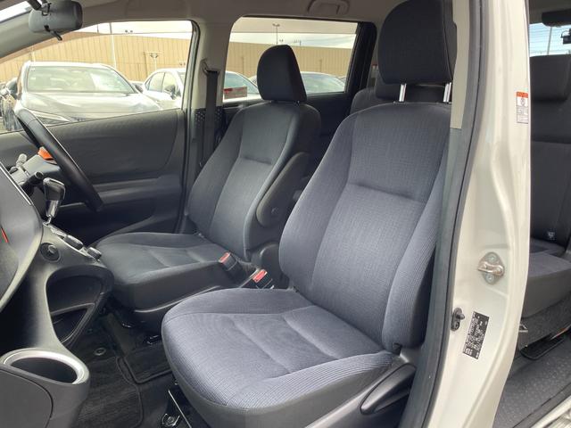 シエンタ ハイブリッドG 純正エアロ 純正SDナビフルセグ 後席フリップD セーフティセンスC レーンディパーチャーアラート プリクラッシュセーフティ オートマチックハイビーム 先行車発進お知らせ 両側電動パワースライドドア(47枚目)