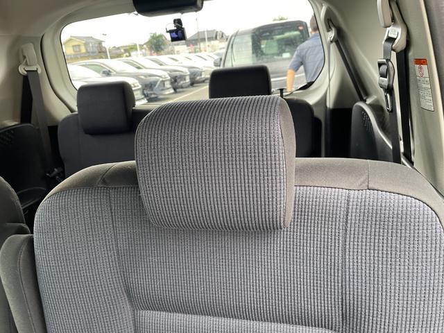 シエンタ ハイブリッドG 純正エアロ 純正SDナビフルセグ 後席フリップD セーフティセンスC レーンディパーチャーアラート プリクラッシュセーフティ オートマチックハイビーム 先行車発進お知らせ 両側電動パワースライドドア(54枚目)