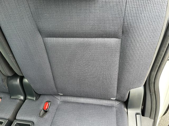 シエンタ ハイブリッドG 純正エアロ 純正SDナビフルセグ 後席フリップD セーフティセンスC レーンディパーチャーアラート プリクラッシュセーフティ オートマチックハイビーム 先行車発進お知らせ 両側電動パワースライドドア(55枚目)