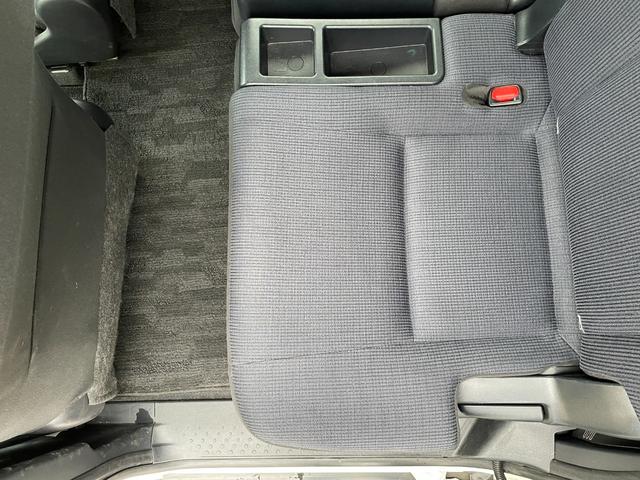 シエンタ ハイブリッドG 純正エアロ 純正SDナビフルセグ 後席フリップD セーフティセンスC レーンディパーチャーアラート プリクラッシュセーフティ オートマチックハイビーム 先行車発進お知らせ 両側電動パワースライドドア(56枚目)