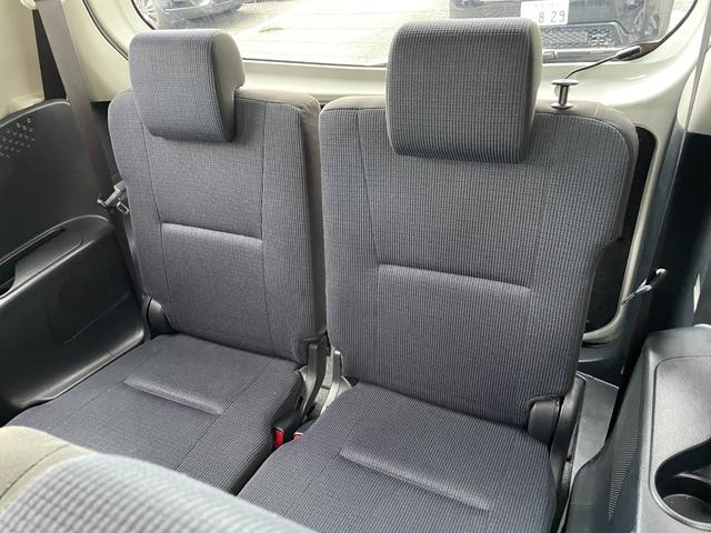 シエンタ ハイブリッドG 純正エアロ 純正SDナビフルセグ 後席フリップD セーフティセンスC レーンディパーチャーアラート プリクラッシュセーフティ オートマチックハイビーム 先行車発進お知らせ 両側電動パワースライドドア(58枚目)