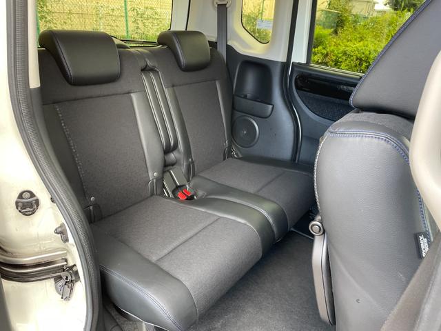 N-BOXカスタム G ターボSSブラックスタイルパッケージ(15枚目)