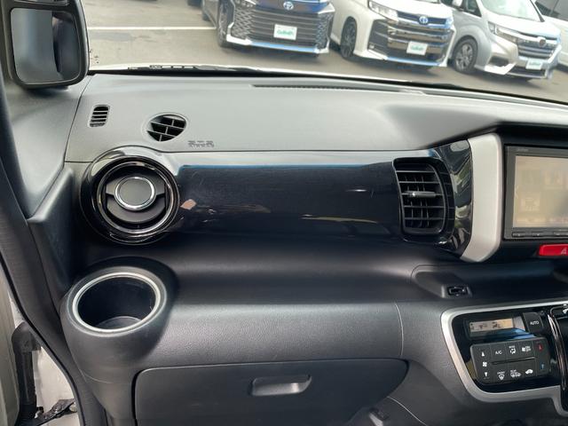 N-BOXカスタム G ターボSSブラックスタイルパッケージ(54枚目)