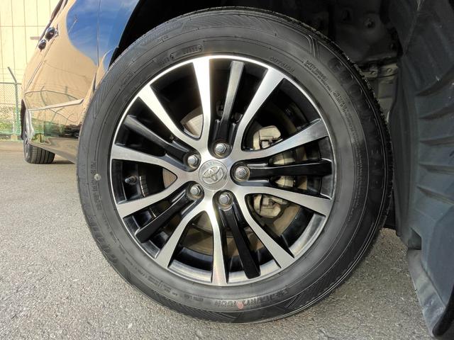 エスティマハイブリッド アエラス レザーパッケージ 純正ナヒ 電動格納シート 電動シート シートヒーター 電動リアゲート 両側電動スライドドア ETC 全周囲カメラ 三列シート クルーズコントロールシステム 純正フロアマット 純正サイドバイザー(18枚目)