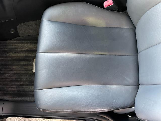 エスティマハイブリッド アエラス レザーパッケージ 純正ナヒ 電動格納シート 電動シート シートヒーター 電動リアゲート 両側電動スライドドア ETC 全周囲カメラ 三列シート クルーズコントロールシステム 純正フロアマット 純正サイドバイザー(51枚目)