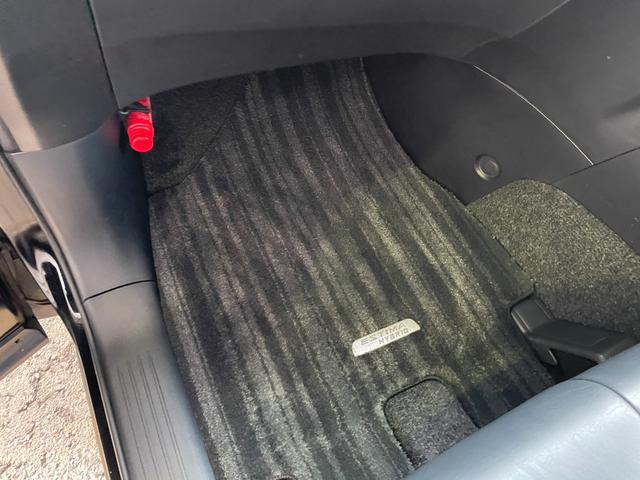 エスティマハイブリッド アエラス レザーパッケージ 純正ナヒ 電動格納シート 電動シート シートヒーター 電動リアゲート 両側電動スライドドア ETC 全周囲カメラ 三列シート クルーズコントロールシステム 純正フロアマット 純正サイドバイザー(52枚目)