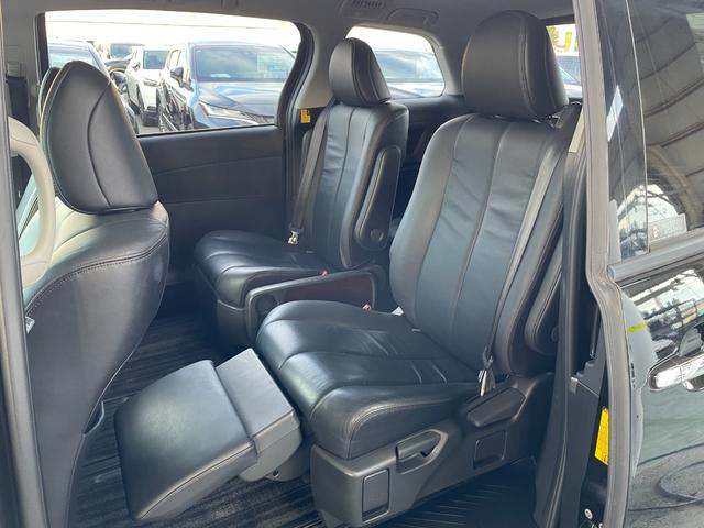 エスティマハイブリッド アエラス レザーパッケージ 純正ナヒ 電動格納シート 電動シート シートヒーター 電動リアゲート 両側電動スライドドア ETC 全周囲カメラ 三列シート クルーズコントロールシステム 純正フロアマット 純正サイドバイザー(59枚目)