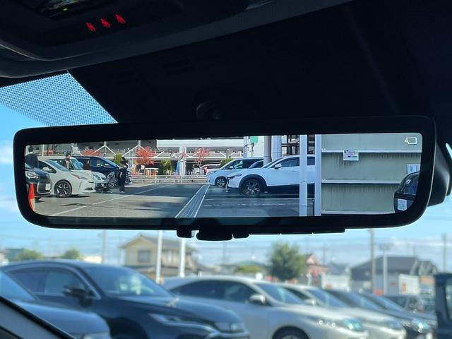 プリウス Ｚ　純正ナビ　フルセグ　Ｂｌｕｅｔｏｏｔｈ　全周囲カメラ　ＵＳＢ　デジタルインナーカメラ　電動リアゲート　シートヒーター　シートベンチレーション　追従型クルコン　シートメモリー　ステアリングヒーター（5枚目）