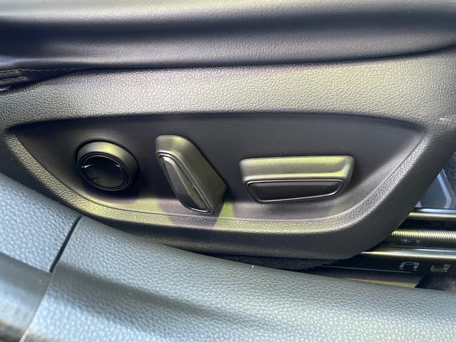 プリウス Ｚ　純正ナビ　フルセグ　Ｂｌｕｅｔｏｏｔｈ　全周囲カメラ　ＵＳＢ　デジタルインナーカメラ　電動リアゲート　シートヒーター　シートベンチレーション　追従型クルコン　シートメモリー　ステアリングヒーター（11枚目）