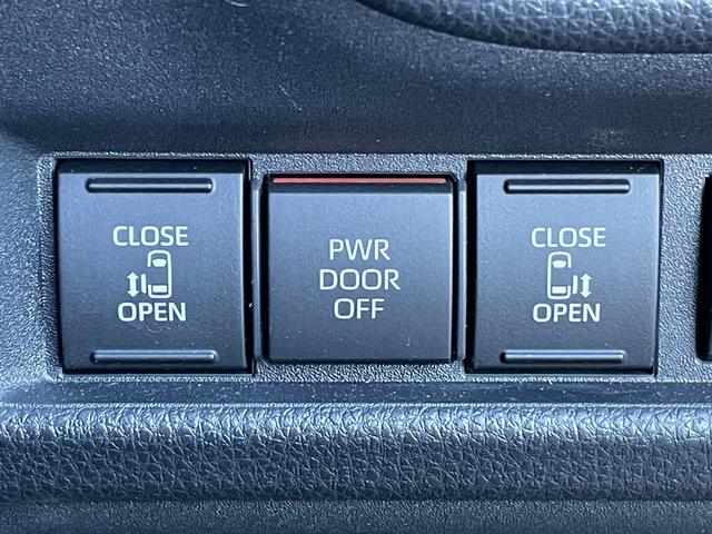 シエンタ ハイブリッドＺ　純正ナビ　全周囲カメラ　フルセグＴＶ　Ｂｌｕｅｔｏｏｔｈ／ＣＤ／ＤＶＤ　ＥＴＣ　両側電動スライドドア　ブラインドスポットモニター　前席シートヒーター　ステアリングヒーター　レーダークルーズコントロール（12枚目）