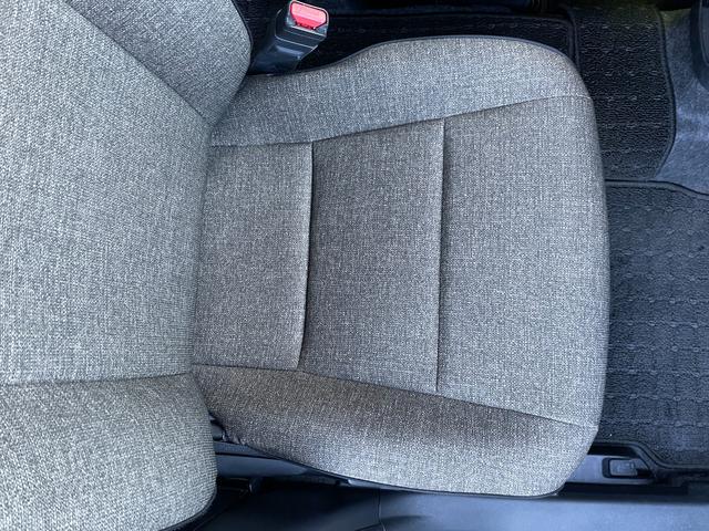 シエンタ ハイブリッドＺ　純正ナビ　全周囲カメラ　フルセグＴＶ　Ｂｌｕｅｔｏｏｔｈ／ＣＤ／ＤＶＤ　ＥＴＣ　両側電動スライドドア　ブラインドスポットモニター　前席シートヒーター　ステアリングヒーター　レーダークルーズコントロール（41枚目）