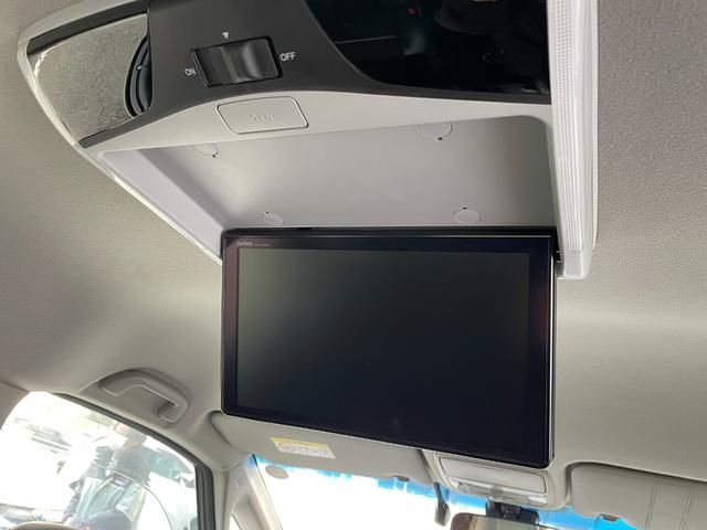 ステップワゴンスパーダ ｅ：ＨＥＶスパーダ　Ｇ・ＥＸ　ホンダセンシング　純正１０型ナビ　純正後席１１型モニター　マルチビューカメラ　ＥＴＣ２．０　両側電動スライドドア　フルセグＴＶ　Ｂｌｕｅｔｏｏｔｈ　前後ドライブレコーダー　ホンダセンシング　純正フロアマット（5枚目）