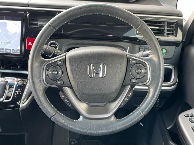 ステップワゴンスパーダ ｅ：ＨＥＶスパーダ　Ｇ・ＥＸ　ホンダセンシング　純正１０型ナビ　純正後席１１型モニター　マルチビューカメラ　ＥＴＣ２．０　両側電動スライドドア　フルセグＴＶ　Ｂｌｕｅｔｏｏｔｈ　前後ドライブレコーダー　ホンダセンシング　純正フロアマット（30枚目）