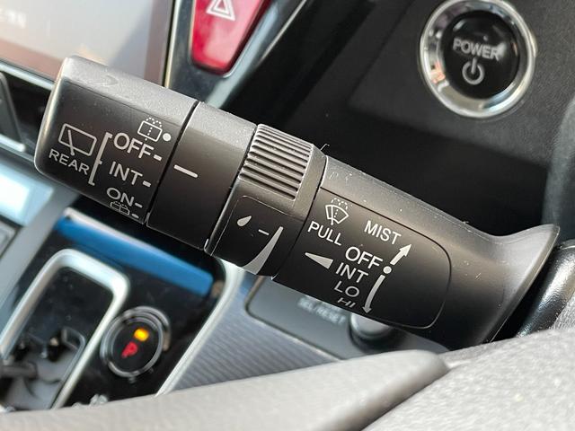 ステップワゴンスパーダ ｅ：ＨＥＶスパーダ　Ｇ・ＥＸ　ホンダセンシング　純正１０型ナビ　純正後席１１型モニター　マルチビューカメラ　ＥＴＣ２．０　両側電動スライドドア　フルセグＴＶ　Ｂｌｕｅｔｏｏｔｈ　前後ドライブレコーダー　ホンダセンシング　純正フロアマット（32枚目）