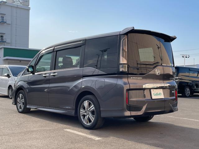 ステップワゴンスパーダ ｅ：ＨＥＶスパーダ　Ｇ・ＥＸ　ホンダセンシング　純正１０型ナビ　純正後席１１型モニター　マルチビューカメラ　ＥＴＣ２．０　両側電動スライドドア　フルセグＴＶ　Ｂｌｕｅｔｏｏｔｈ　前後ドライブレコーダー　ホンダセンシング　純正フロアマット（70枚目）