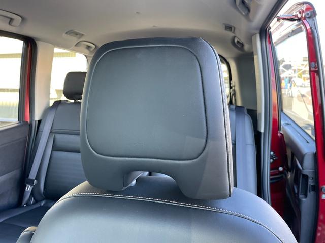 セレナ e-パワー ハイウェイスターV 90周年記念車 2トーン 純正12.3型ナビ 全周囲カメラー デジタルインナーミラー 専用合皮シート ワイヤレス充電 プロパイロット シート・ハンドルヒーター 両側電動ドア ドラレコ ETC2.0 LED 禁煙(52枚目)