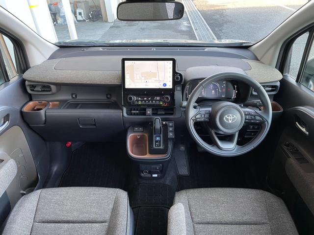 シエンタ ハイブリッドZ 純正ナヒ Bluetooth TV USB 全周囲カメラ 両側電動スライドドア アドバンストパーク 前後ドライブレコーダー ETC2.0 サイドバイザー 純正フロアマット 衝突被害軽減システム(3枚目)