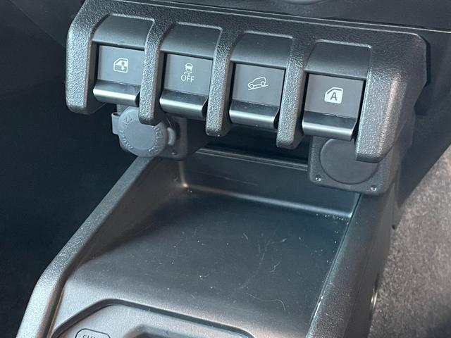 ジムニー ＸＣ　スズキセーフティサポート　デュアルセンサーブレーキサポート　誤発進抑制機能　車線逸脱警報機能　ふらつき警報　先行車発進お知らせ機能　標識認識機能　ハイビームアシスト　リヤパーキングセンサー　ＬＥＤ（29枚目）