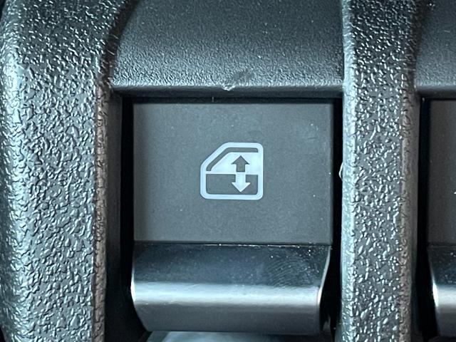 ジムニー ＸＣ　スズキセーフティサポート　デュアルセンサーブレーキサポート　誤発進抑制機能　車線逸脱警報機能　ふらつき警報　先行車発進お知らせ機能　標識認識機能　ハイビームアシスト　リヤパーキングセンサー　ＬＥＤ（31枚目）