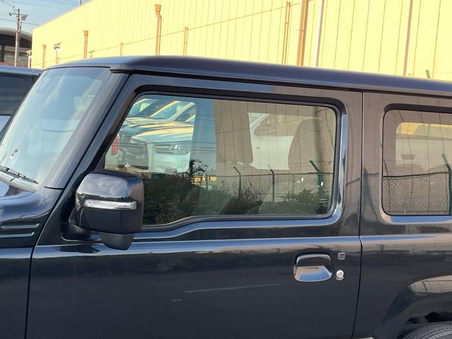 ジムニー ＸＣ　スズキセーフティサポート　デュアルセンサーブレーキサポート　誤発進抑制機能　車線逸脱警報機能　ふらつき警報　先行車発進お知らせ機能　標識認識機能　ハイビームアシスト　リヤパーキングセンサー　ＬＥＤ（66枚目）