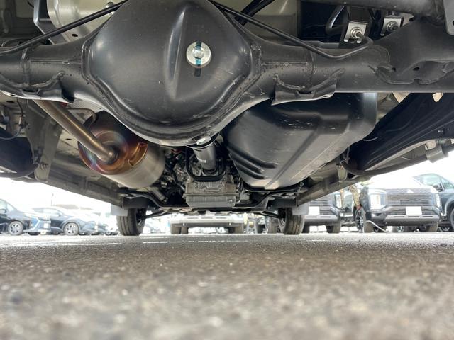 �y���z�K���o�[����X�́u�g�C�U��X�E�x�r�[�U��X����v�̂����ׂ�B�u�W���C�t���z���_����X����v�̓��H�����񂾖ڂ̑O�ł��I�݂Ȃ��܂̂��ԑI�т̂���`���������Ă��������I