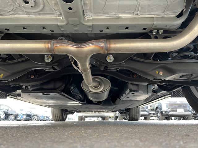 �y���z�K���o�[����X�́u�g�C�U��X�E�x�r�[�U��X����v�̂����ׂ�B�u�W���C�t���z���_����X����v�̓��H�����񂾖ڂ̑O�ł��I�݂Ȃ��܂̂��ԑI�т̂���`���������Ă��������I