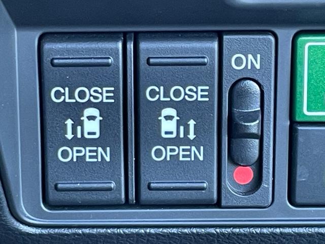 ���y�����p���[�X���C�h�h�A�z�����Ȃ��q���܂ł��{�^����ŏ��~�胉�N���N�ł��I����ɉו�������Ă����Ԃł��{�^���������Ύ����ŊJ����̂ŁA���������₨�o�����̍ۂɂ͂Ƃ��Ă��d�󂵂܂��I