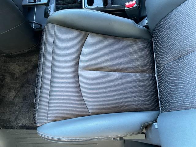 �y���z�K���o�[����X�́u�g�C�U��X�E�x�r�[�U��X����v�̂����ׂ�B�u�W���C�t���z���_����X����v�̓��H�����񂾖ڂ̑O�ł��I�݂Ȃ��܂̂��ԑI�т̂���`���������Ă��������I