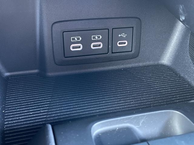 ハリアーハイブリッド Ｚ　レザーパッケージ　調光パノラマルーフ　モデリスタエアロ　純正ナビ　パノラミックビューモニター　アダプティブクルーズコントロール　ＪＢＬプレミアムサウンド　黒革シート　デジタルインナーミラー　ドラレコ　ＥＴＣ　ＨＵＤ（42枚目）