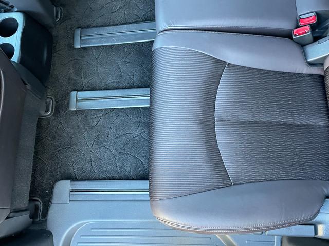 �y���z�K���o�[����X�́u�g�C�U��X�E�x�r�[�U��X����v�̂����ׂ�B�u�W���C�t���z���_����X����v�̓��H�����񂾖ڂ̑O�ł��I�݂Ȃ��܂̂��ԑI�т̂���`���������Ă��������I