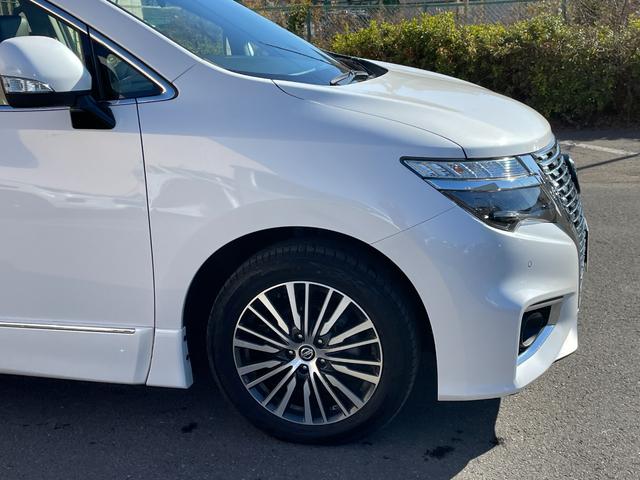 �y���z�K���o�[����X�́u�g�C�U��X�E�x�r�[�U��X����v�̂����ׂ�B�u�W���C�t���z���_����X����v�̓��H�����񂾖ڂ̑O�ł��I�݂Ȃ��܂̂��ԑI�т̂���`���������Ă��������I