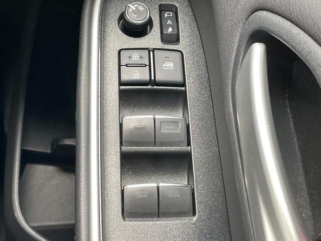 ノア S-Z 純正ナビ Bluetooth フルセグTV FM AM バックカメラ シートヒーター 電動リアゲート オットマン ETC2.0 純正フロアマット 純正アルミホイール 衝突被害軽減システム 純正LED(31枚目)