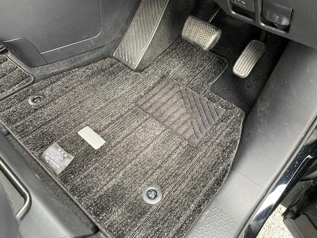 ノア S-Z 純正ナビ Bluetooth フルセグTV FM AM バックカメラ シートヒーター 電動リアゲート オットマン ETC2.0 純正フロアマット 純正アルミホイール 衝突被害軽減システム 純正LED(46枚目)