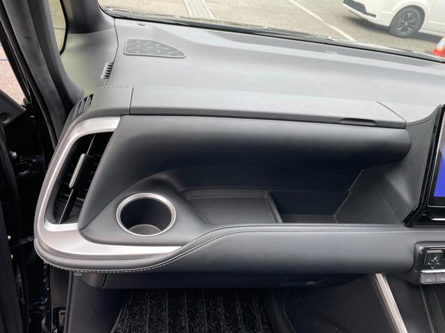 ノア S-Z 純正ナビ Bluetooth フルセグTV FM AM バックカメラ シートヒーター 電動リアゲート オットマン ETC2.0 純正フロアマット 純正アルミホイール 衝突被害軽減システム 純正LED(53枚目)