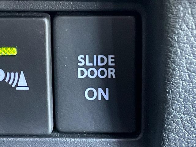 �y���z�K���o�[����X�́u�g�C�U��X�E�x�r�[�U��X����v�̂����ׂ�B�u�W���C�t���z���_����X����v�̓��H�����񂾖ڂ̑O�ł��I�݂Ȃ��܂̂��ԑI�т̂���`���������Ă��������I