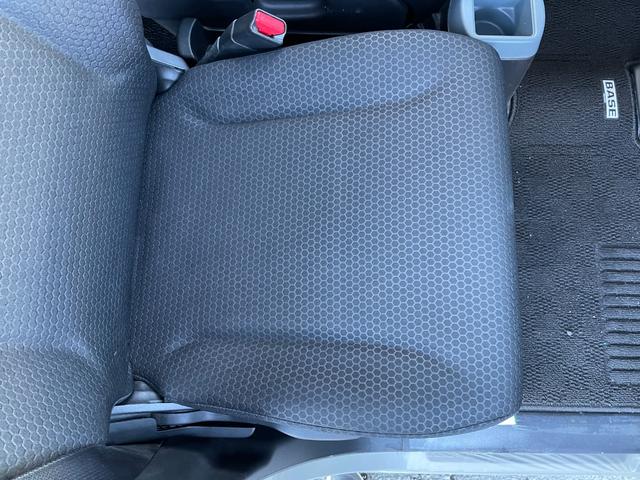 �y���z�K���o�[����X�́u�g�C�U��X�E�x�r�[�U��X����v�̂����ׂ�B�u�W���C�t���z���_����X����v�̓��H�����񂾖ڂ̑O�ł��I�݂Ȃ��܂̂��ԑI�т̂���`���������Ă��������I