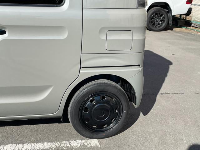 �y���z�K���o�[����X�́u�g�C�U��X�E�x�r�[�U��X����v�̂����ׂ�B�u�W���C�t���z���_����X����v�̓��H�����񂾖ڂ̑O�ł��I�݂Ȃ��܂̂��ԑI�т̂���`���������Ă��������I